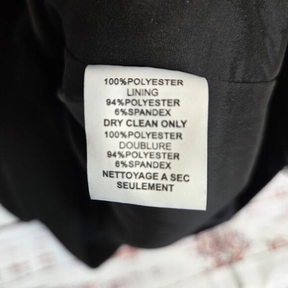 Trina Turk Zeal Off the Shoulder Cape Dress Size 6 Black Crepe Glam Lux Event - Picture 9 of 16